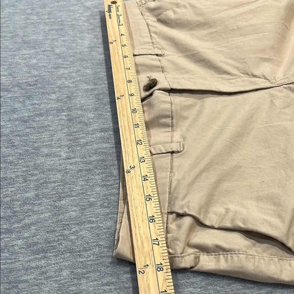 Classic Tan Shorts - Picture 4 of 7